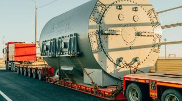 Перевозка негабаритного груза на трале