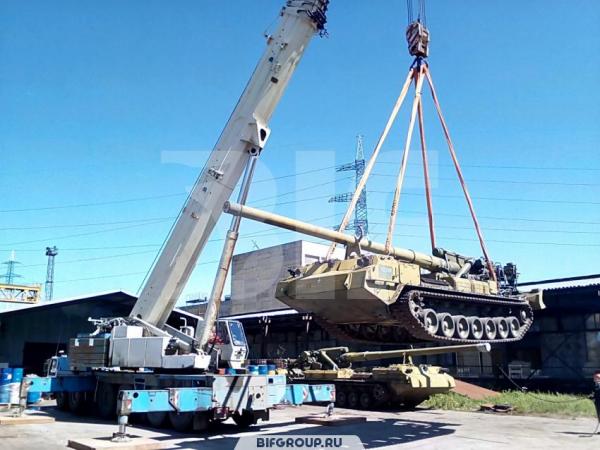 Погрузка техники на платформы и тралы